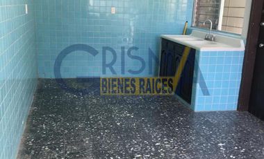 AMPLIA CASA EN VENTA EN FRACCIONAMIENTO JARDINES