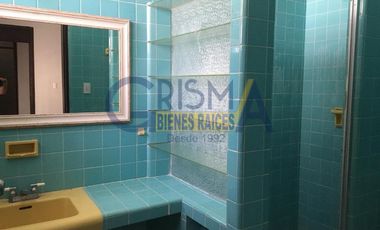 AMPLIA CASA EN VENTA EN FRACCIONAMIENTO JARDINES