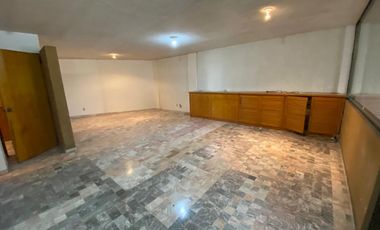 VENTA Oficina en Los Paraísos.