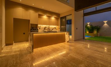 Casa en  VENTA Vía Cumbres