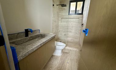 Casa en  VENTA Vía Cumbres