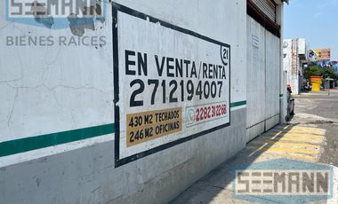 Local en Venta  en  Av. Rafael Cuervo, esquina con calle Costa del Sol No.126  Colonia Astilleros