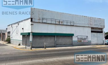 Local en Venta  en  Av. Rafael Cuervo, esquina con calle Costa del Sol No.126  Colonia Astilleros