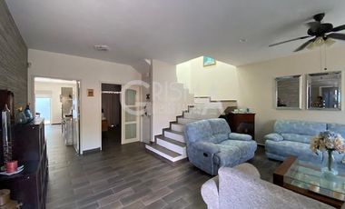 CASA EN VENTA EN COL. JARDINES