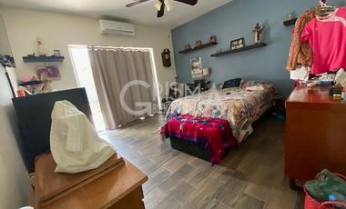 CASA EN VENTA EN COL. JARDINES