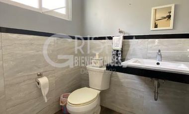 CASA EN VENTA EN COL. JARDINES