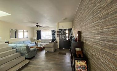 CASA EN VENTA EN COL. JARDINES