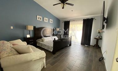 CASA EN VENTA EN COL. JARDINES