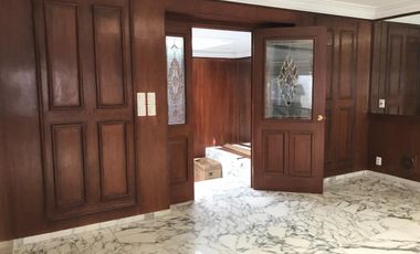 Casa en Venta en Lomas de Tecamachalco con pluma de seguridad