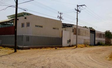 Oportunidad Bodega en venta o renta con oficinas