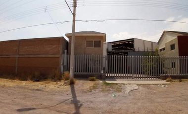 Oportunidad Bodega en venta o renta con oficinas