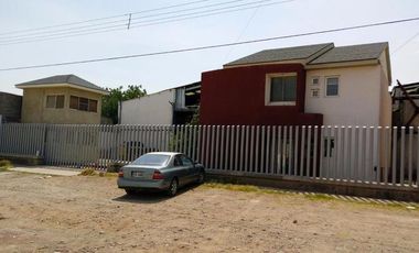 Oportunidad Bodega en venta o renta con oficinas
