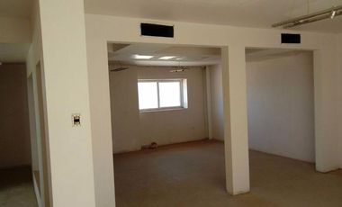 Oportunidad Bodega en venta o renta con oficinas