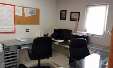 Oportunidad Bodega en venta o renta con oficinas