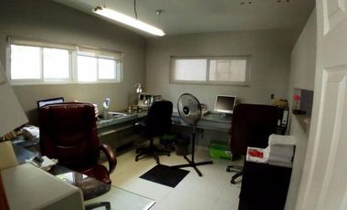 Oportunidad Bodega en venta o renta con oficinas