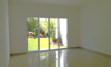 Venta de Casa de  Un Nivel estilo Minimalista en  Parques Sumiya, Jiutepec Morelos