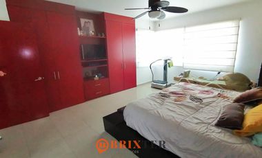 CASA EN VENTA EN LA PALOMA, RESIDENCIAL