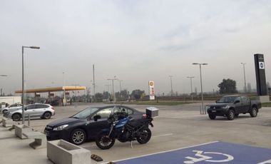 Local Comercial en Venta en Al lado de la Carretera Los Andes