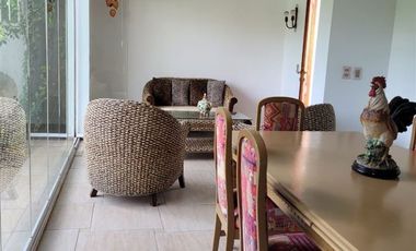Casa en Venta en Eliecer Parada/ Chile España.