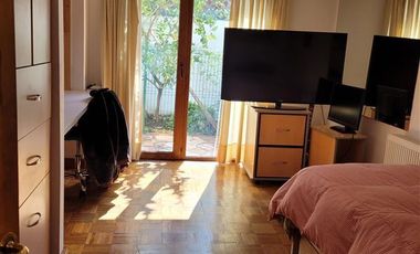 Casa en Venta en Eliecer Parada/ Chile España.