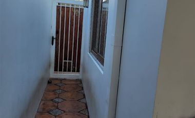 Casa en Venta en Eliecer Parada/ Chile España.