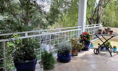 Casa en Venta en Eliecer Parada/ Chile España.