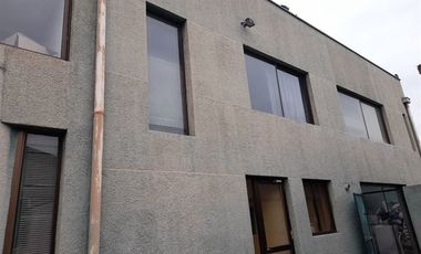 Oficina en Venta en Av. El Guanaco