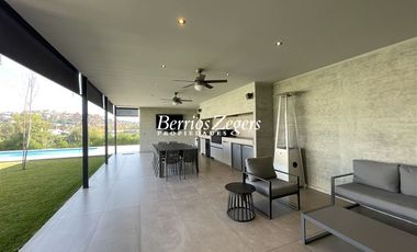 Casa en Venta en Valle Escondido / La Isla