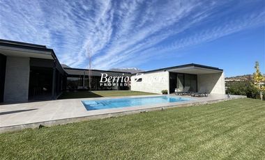 Casa en Venta en Valle Escondido / La Isla