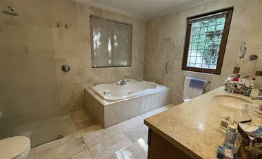 Casa en Arriendo en VALLE ESCONDIDO