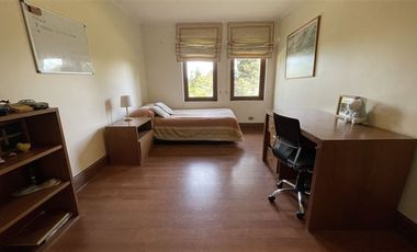 Casa en Arriendo en VALLE ESCONDIDO