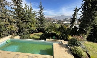 Casa en Arriendo en VALLE ESCONDIDO