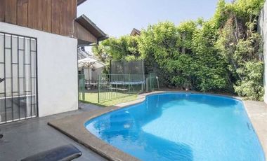 Casa en Venta en Av.Tomas Moro.