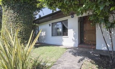 Casa en Venta en Av.Tomas Moro.