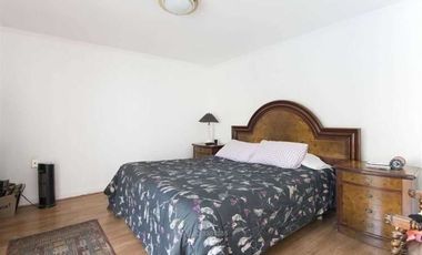 Casa en Venta en Av.Tomas Moro.