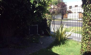 Casa en Venta en Av.Tomas Moro.