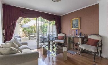 Casa en Venta en Av.Tomas Moro.