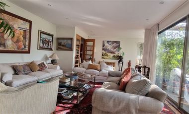 Casa en Venta en MANQUEHUE NORTE