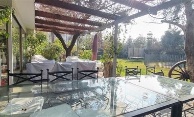 Casa en Venta en MANQUEHUE NORTE