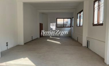 Local Comercial en Arriendo en Parque Bustamante