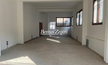 Local Comercial en Arriendo en Parque Bustamante