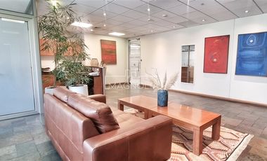 Oficina en Venta en a pasos del parque araucano