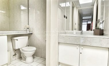 Oficina en Venta en a pasos del parque araucano