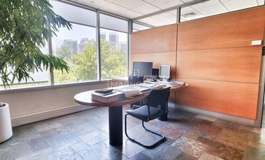 Oficina en Venta en a pasos del parque araucano