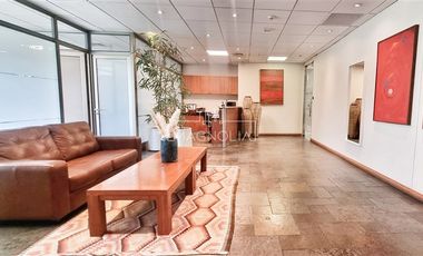 Oficina en Venta en a pasos del parque araucano