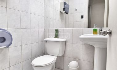 Oficina en Venta en a pasos del parque araucano