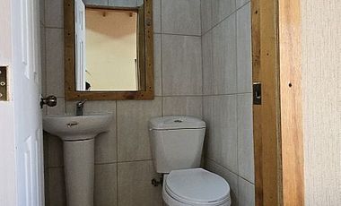 SE VENDE CASA Y AMPLIO TERRENO