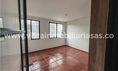 Arriendo Casa Comercial en el Sector de Palermo, Manizales