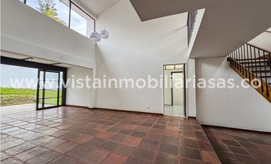 Arriendo Casa Comercial en el Sector de Palermo, Manizales