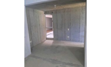 APARTAMENTO VALLE DEL LILI PRIMER PISO CON PARQUEADERO VENTA   CALI